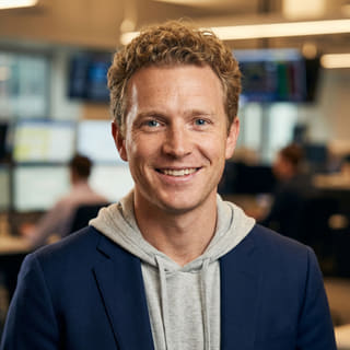 Ryan Brooks, Analista Principal de Trading en Lograntazgo